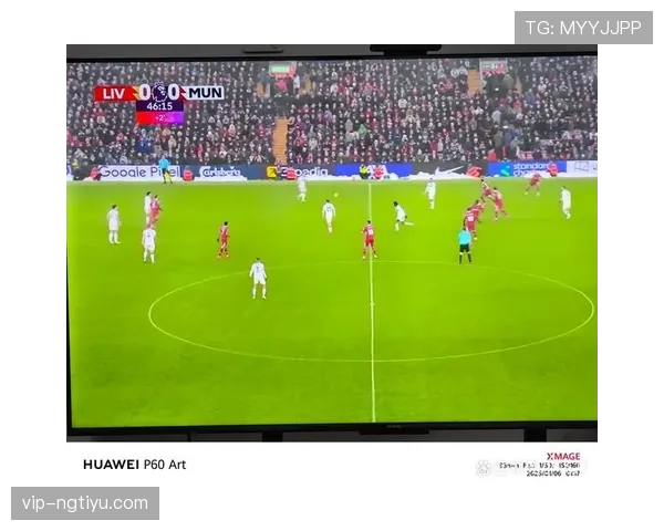 曼联重建进程受阻，球队方向问题持续影响赛季稳定性