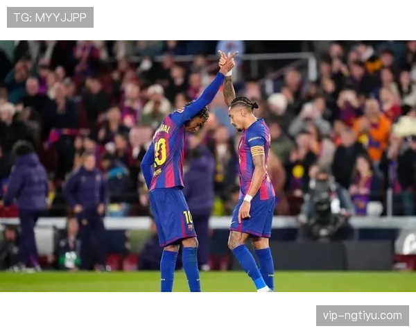 拉菲尼亚传球视野局限如何影响进攻组织