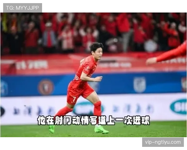 武磊高位抢断撕裂对手防线 本赛季边锋角色持续激活球队进攻